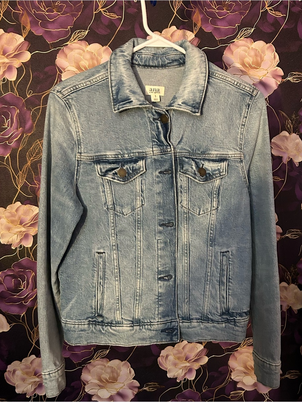 a.n.a Light Wash Denim Jean Jacket in Faded Blue